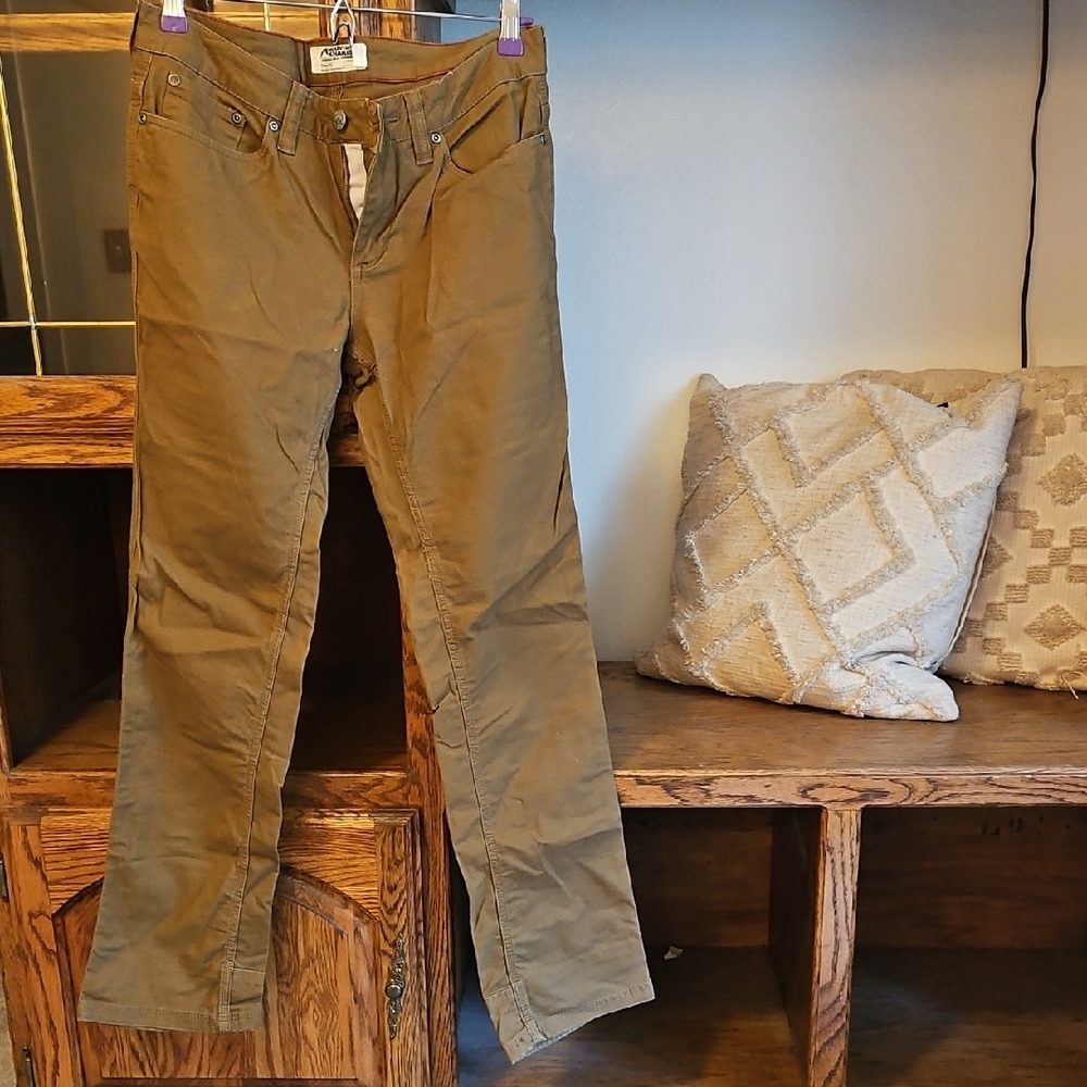 Mountain Khakis Classic Fit Olive Pants